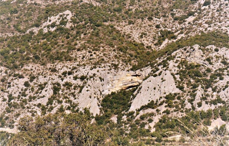 Klettern in Baume Rousse bis 6a+ – Traditionsgebiet mit Magnetcharakter