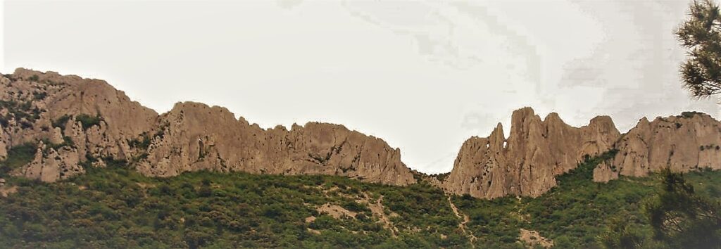 Frankreich-Dentelles-des-Montmirail-Stimmungsvoll