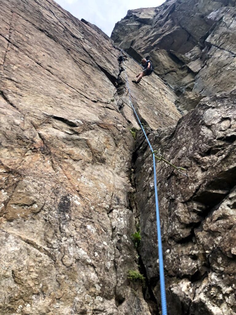 Oesterreich-Oetztal-Engelswand-Achim-in-Der-Wolf-und-die-sieben-Zwerge