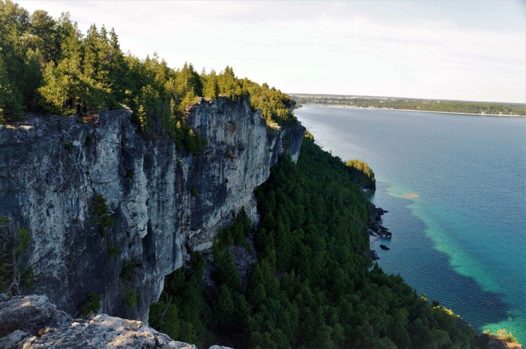 Kanada-Lions-Head-Blick-Richtung-Stadt