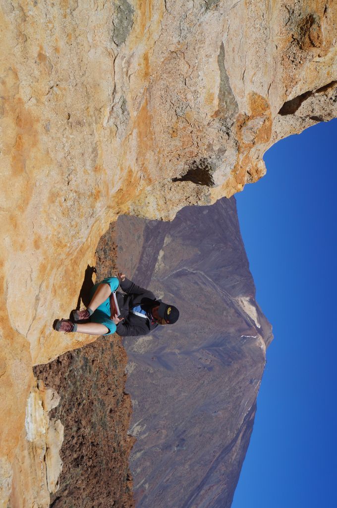 Spanien Teneriffa Canada del Capricho Maike Brixendorf vor Teide